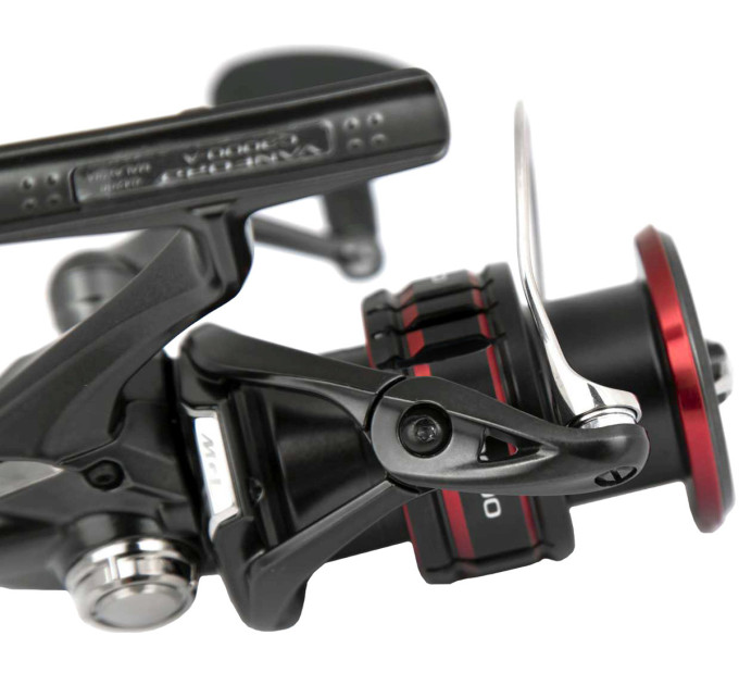 Катушка Shimano Vanford 20' C3000 7+1bb
